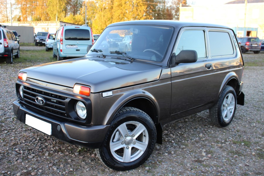 Лада 4x4 2121 Нива