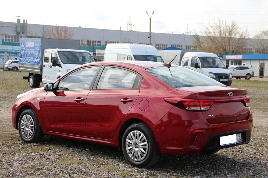 Kia Rio, 2017 год